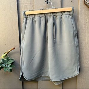 Lululemon on the fly skirt size 6 sage grey